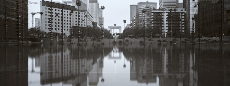 la défense ultraviolet Bassin Takis en Défense Ultraviolette par Pierre-Louis Ferrer.